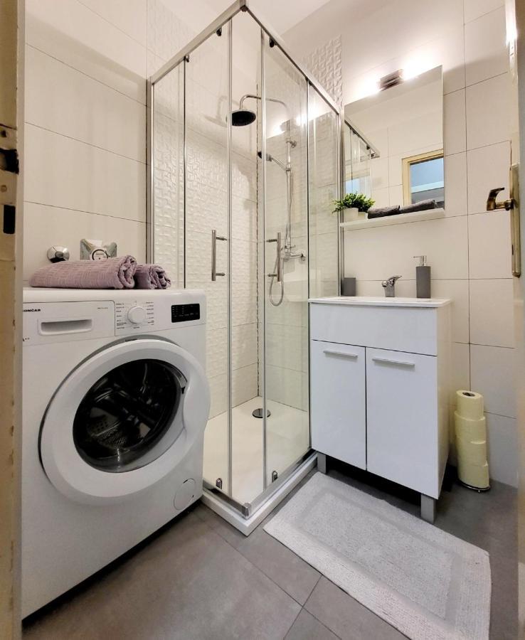 Cozy Apartment With Balcony 10 Min From The Beach Рийека Екстериор снимка